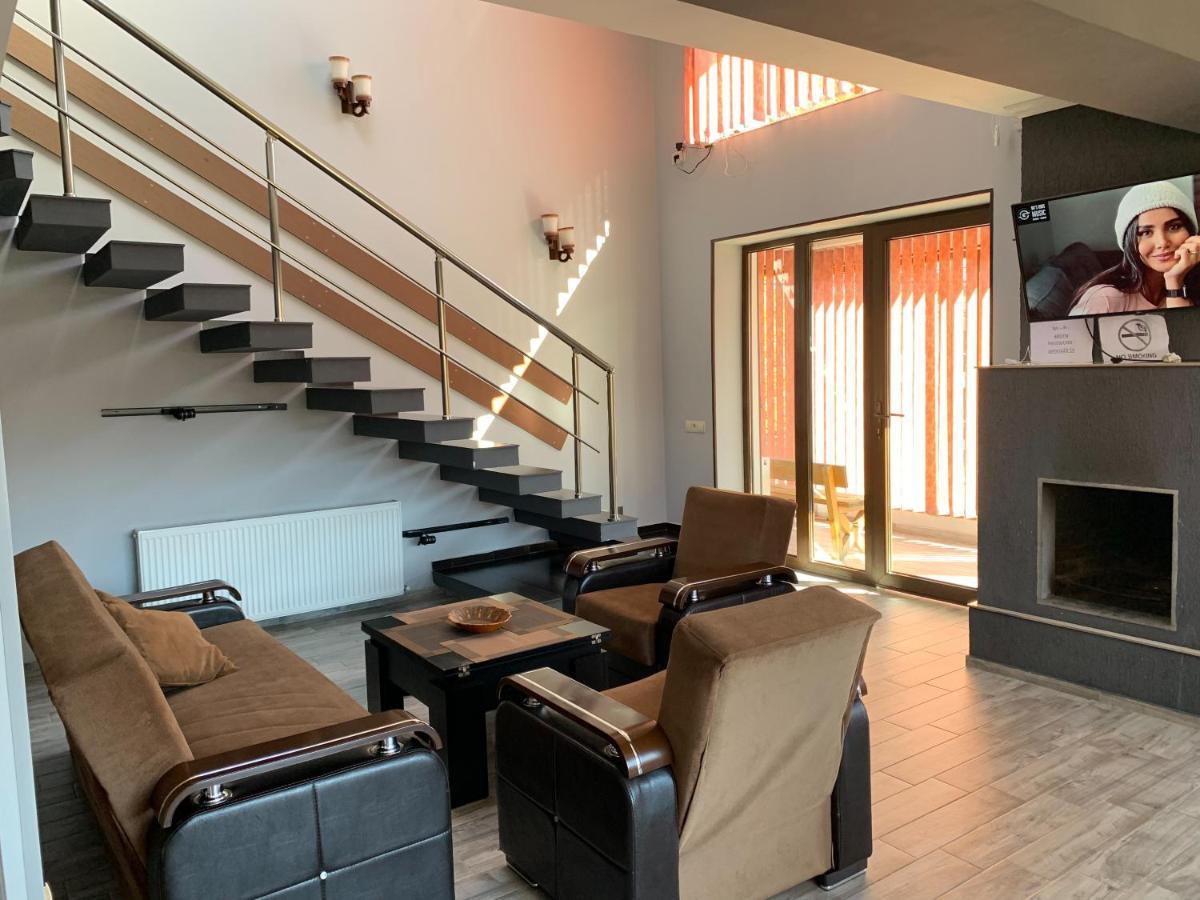 Villa Astoria บาคูเรียนี ภายนอก รูปภาพ
